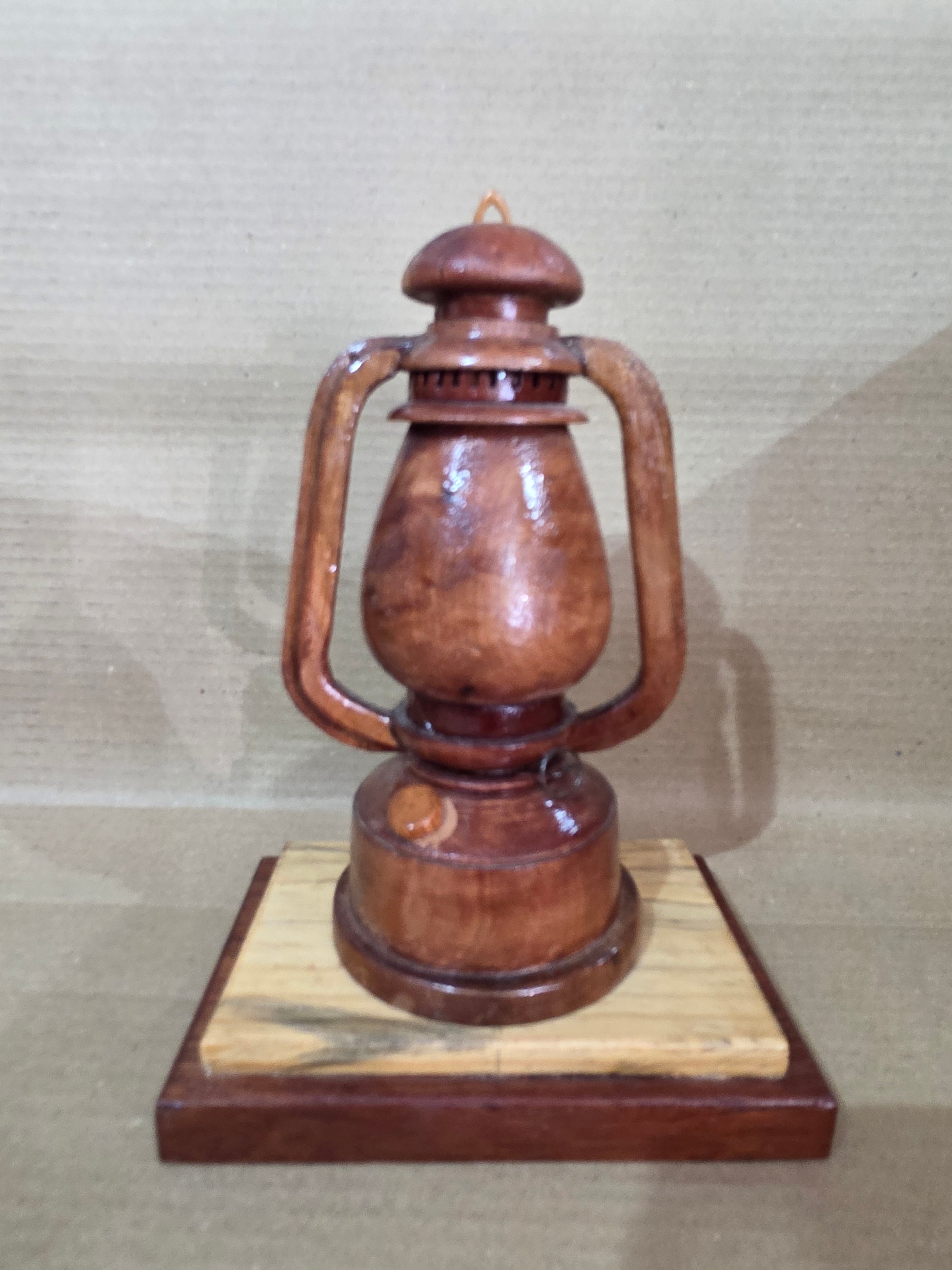 Wooden Lantern Replica (लालटेन प्रतिकृति)